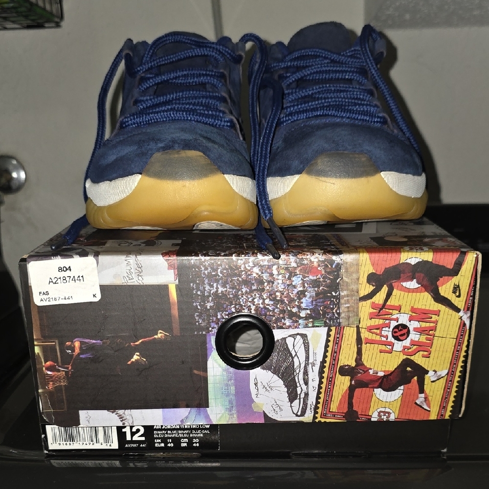 Jordan 11 Low "Respect" (2018)